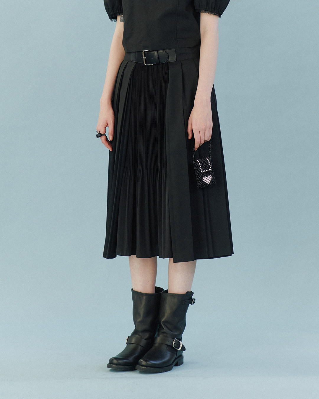 Black pleats skirt